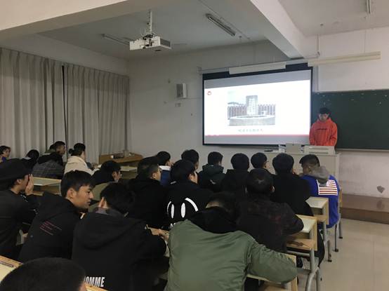 说明: C:\Users\Administrator\Desktop\2019\发展\11.27谢高华宣讲\IMG_2090.JPG